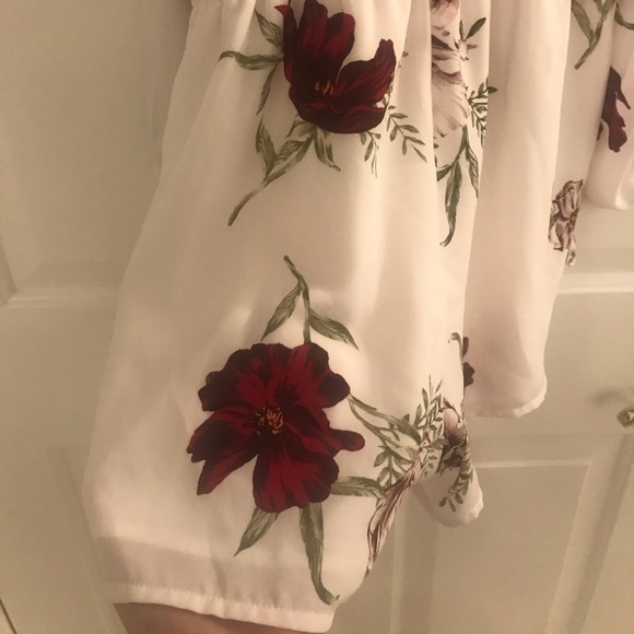 Dynamite floral romper - Picture 2 of 4